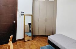Hillington Green (D23), Condominium #568323561